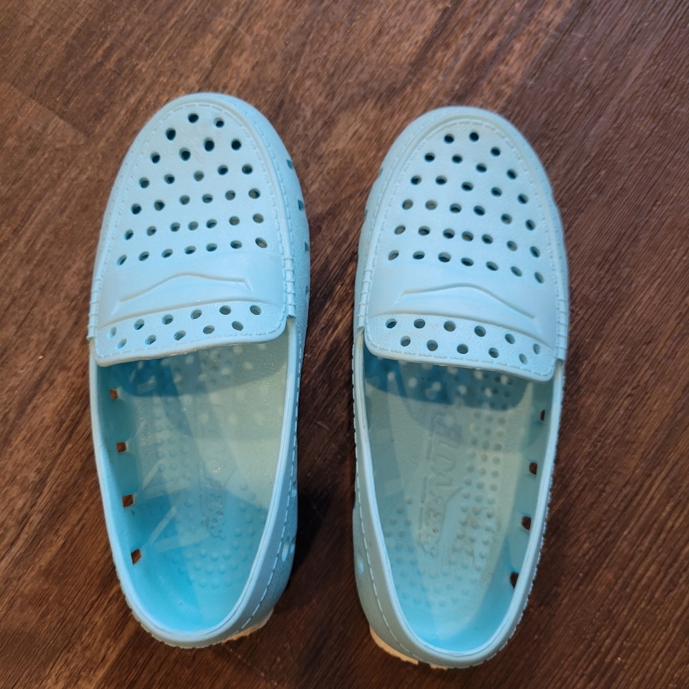 Kids teal floafers